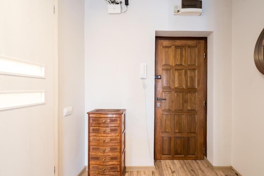 New Era Studio Near Old Town Βουκουρέστι Εξωτερικό φωτογραφία